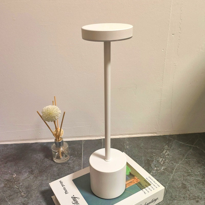 luminária de mesa, luminárias de mesa, abajur de mesa, luminaria mesa, luminária de mesa led, luminária led de mesa, luminaria de mesa em led, luminária dimerizável,